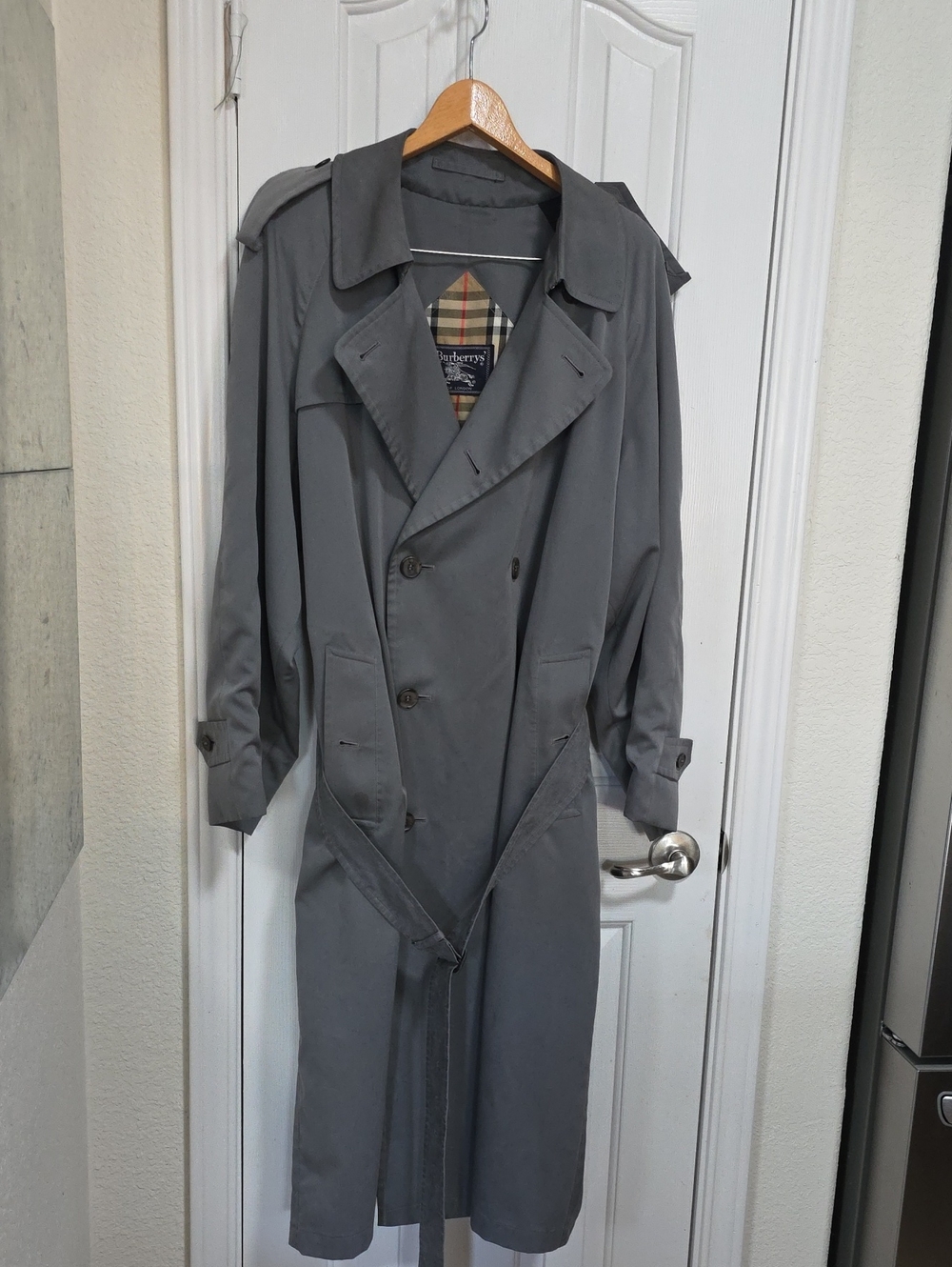 Burberrys'vintage From 90's Men’s Grey Trench Coat Size 42 R